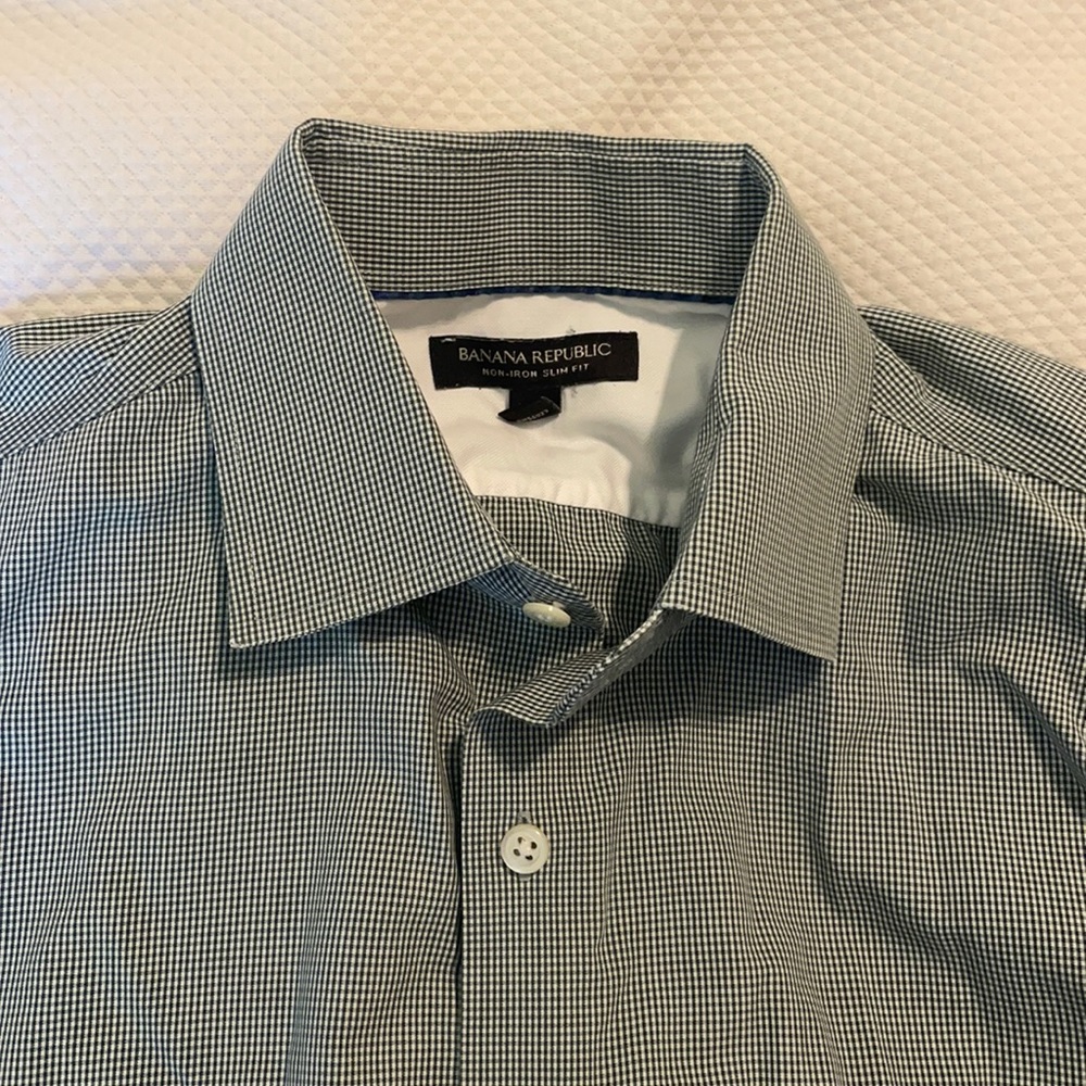Banana Republic size small dress shirt